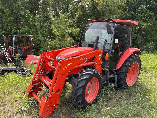 2025 Kubota M4-071D 4WD Utility Tractor 2025 Kubota M4-071D 4WD Utility Tractor