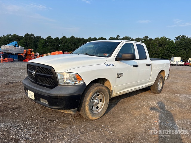 2019 Ram 1500 4x4 Extended Cab Pickup