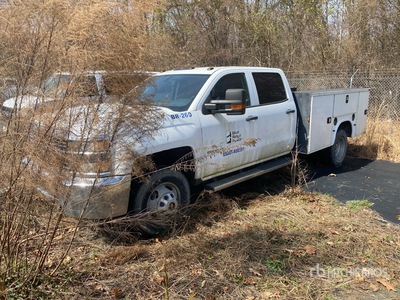 2015 Chevrolet Silverado 3500HD 4x4 Crew Cab ユーティリティトラック