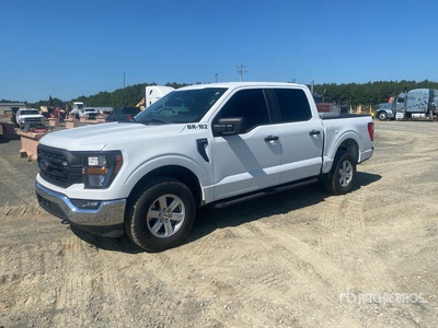 2023 Ford F-150 XL 4x4 Crew Cab Pickup