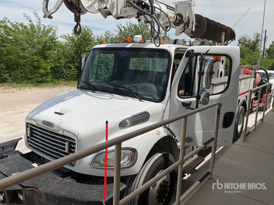 2016 Freightliner M2 106 Digger Derrick Truck