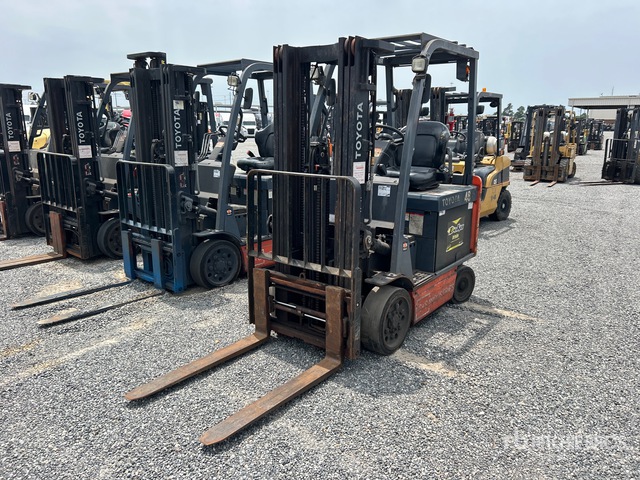 2021 Toyota 8FBCU25 4800 lb Electric Forklift (Inoperable)