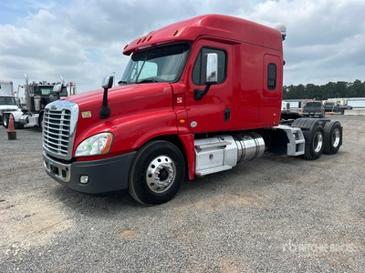 2019 Freightliner Cascadia 125 6x4 T/A Sleeper Truck Tractor