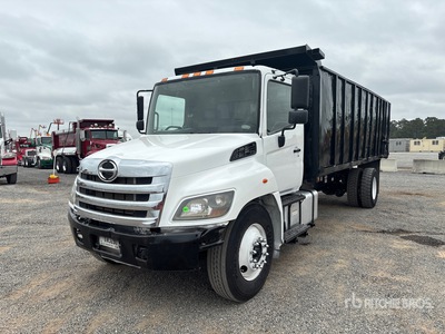 2017 Hino 338 4x2 Vuilniswagen
