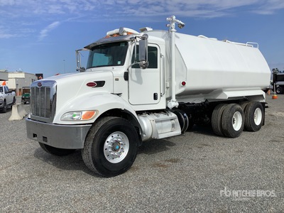 2015 Peterbilt 348 6x4 Water Truck