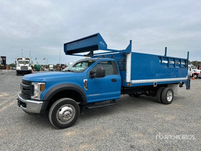 2019 Ford F-550 XL 4x2 Flatbed Truck