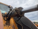 Hydraulics with Bucket Tilt Cylinders
