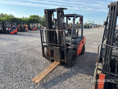 2021 Toyota 8FDU32 6020 lb Pneumatic Tire Forklift