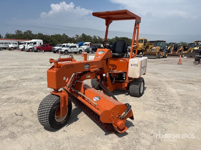 2001 Broce BB-250-BT Zelfrijdende bezem