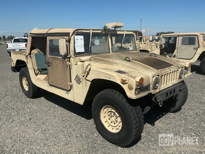 AM General M1097R1 HMMWV 4 Door Soft Top w/Truck Body