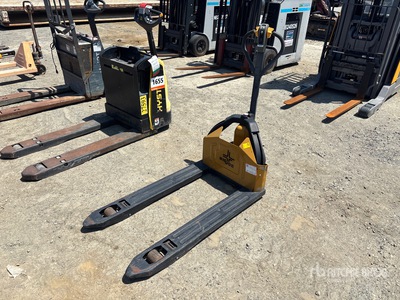 2500 lb Pallet Jack
