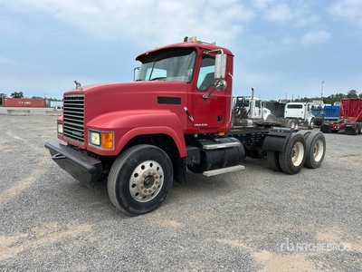 2008 Mack CHU613 6x4 T/A Dagcabine Trekker