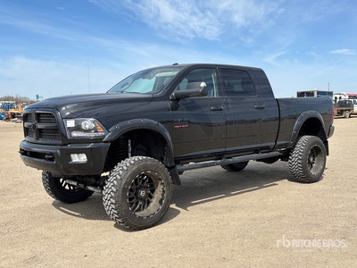 2016 Ram 3500 4x4 Crew Cab Pickup