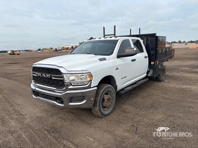 2021 Ram 3500 4x4 Crew Cab Flatbed Truck