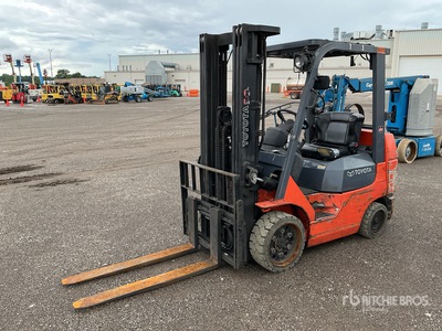 2018 Toyota 7FGCU25 4500 lb Cushion Tire Forklift