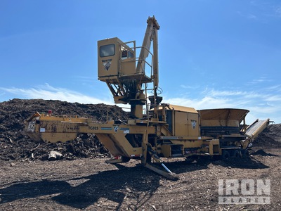 2004 Vermeer TG525 Tri/A Tub Grinder