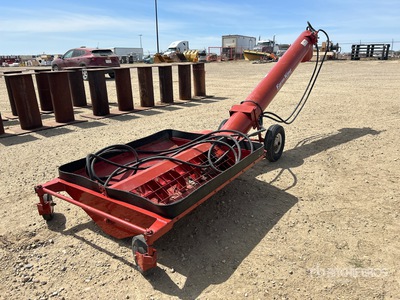 Farm King Y1010H 10 in x 13 ft 4 in Grain Auger