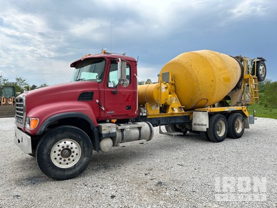 2007 Mack CV513 8x4 Mixer Truck