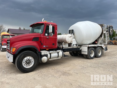 2007 Mack CV513 8x4 Mixer Truck