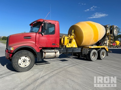 2007 Volvo VHD64F 8x4 Beton-Fahrmischer