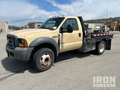 2005 Ford F-550 XL 4x2 Flatbed Truck