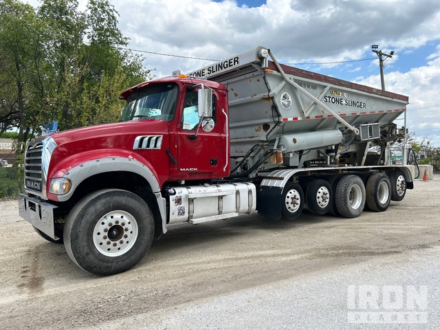 Stone Spreader Trucks