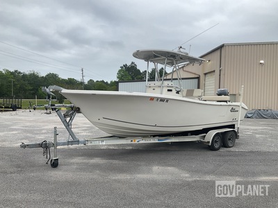 2015 Sea Chaser 24 HFC Bay Boat w/ Trailer