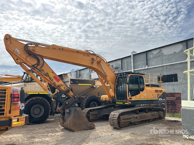 2017 Hyundai Robex 320LC-9 Tracked Excavator