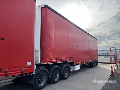 2001 MaxiTrans 12.9 m Tri/A Step Deck Curtain Side Trailer