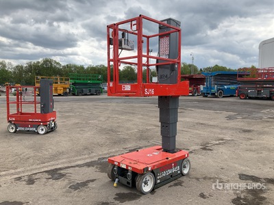 2016 Skyjack SJ16 Electric Scissor Lift