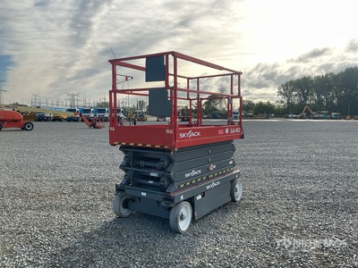 2015 Skyjack SJIII 4632 Electric Scissor Lift