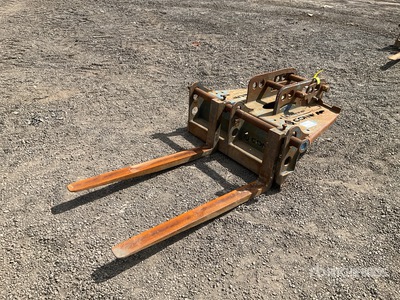 Conquip Pallet forks