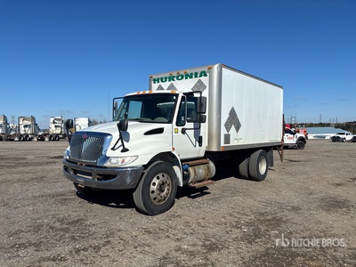 2019 International 4300 4x2 Van Truck