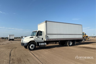 2019 International 4300 4x2 Autocarro furgonato