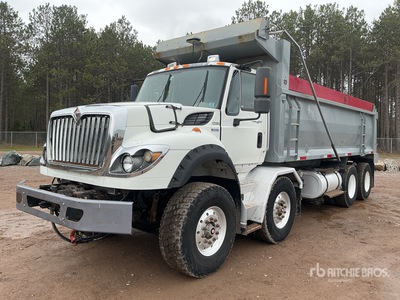 2012 International 7600 8x4 Twin-Steer T/A Camión dumper