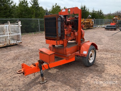 2006 Godwin Pumps Trailer-Mounted مضخة مياه