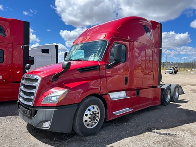 2020 Freightliner Cascadia 126 6x4 T/A Sleeper Truck Tractor