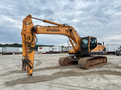 2015 Hyundai R300LC-9A Tracked Excavator