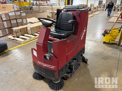 Factory Cat GTX Ride-On 36V Ride On Floor Scrubber