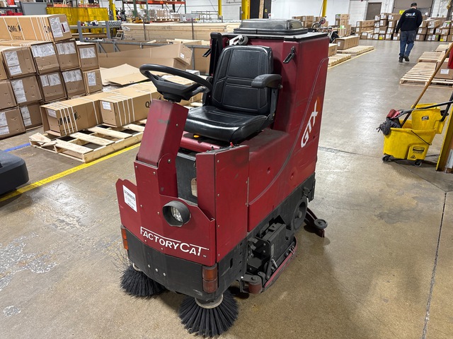 2008 Factory Cat GTX Ride-On Electric Floor Scrubber