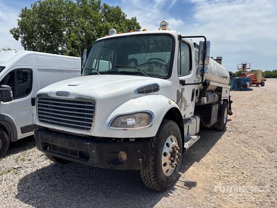 2008 E.D. Entrye & CO CNT2 2000 gal on 2009 Freightliner M2 106 4x2 Asphalt Distributor Truck