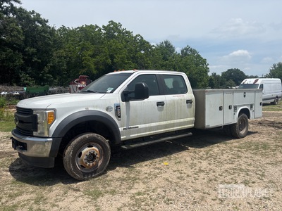 2017 Ford F-550 XL 4x4 Crew Cab Utility Truck