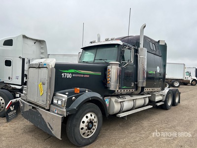 1999 Western Star 4900E 6x4 T/A Sleeper Truck Tractor