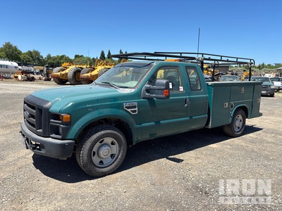 2009 Ford F-250 XL 4x2 Extended Cab Utility Truck