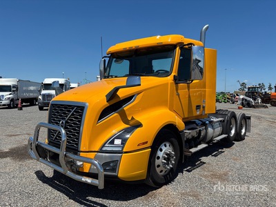 2021 Volvo VNL 6x2 Day Cab Truck Tractor