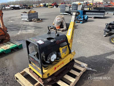 2004 Bomag Bpr40 Vibratory Plate Compactor