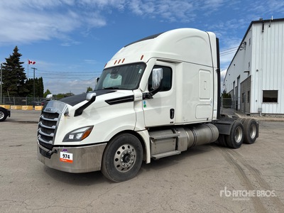 2021 Freightliner Cascadia 126 6x4 T/A Sleeper Truck Tractor