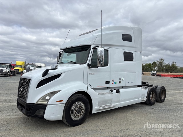 2019 Volvo VNL 6x4 T/A Sleeper Truck Tractor