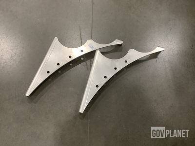 (20) Pioneer Industries M311-2812 Mounting Brackets