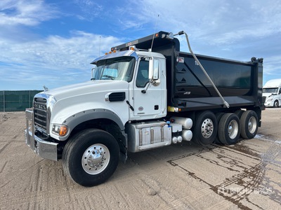 2025 Mack GR84F 8x4 شاحنة قلابة /ثلاثة محاور